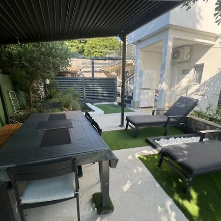 Duga House *