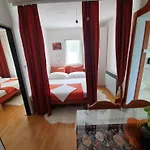 Duga House * تْسْغيكفانِتْسا