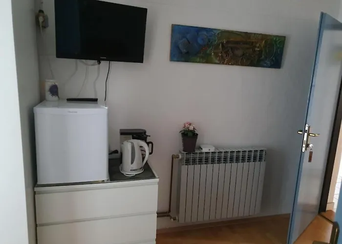 Duga House Apartament *